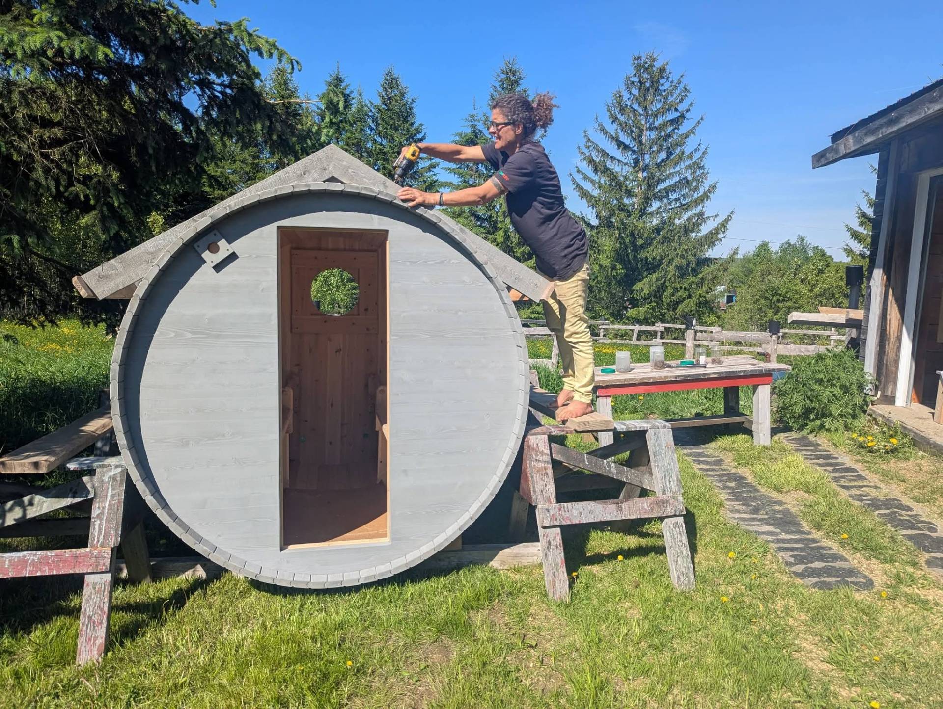 Fabrication d'un sauna baril à l'atelier