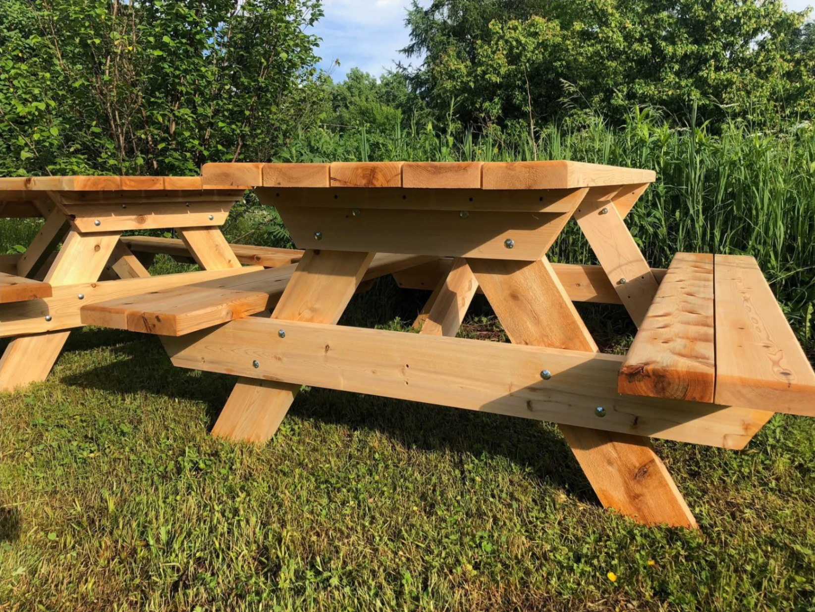 Table à pique-nique en cèdre blanc du Québec