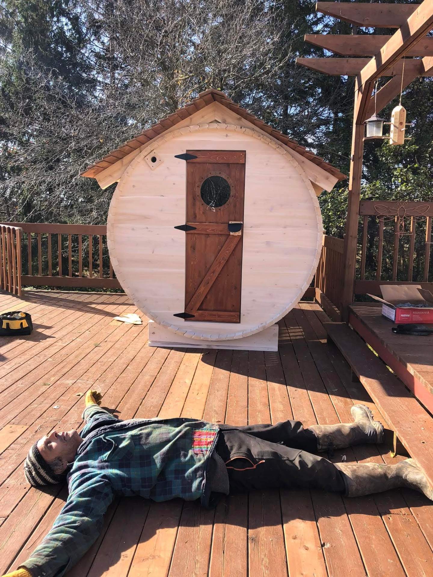 Sauna baril installé et prêt à l’emploi Sauna baril installé et prêt à l’emploi